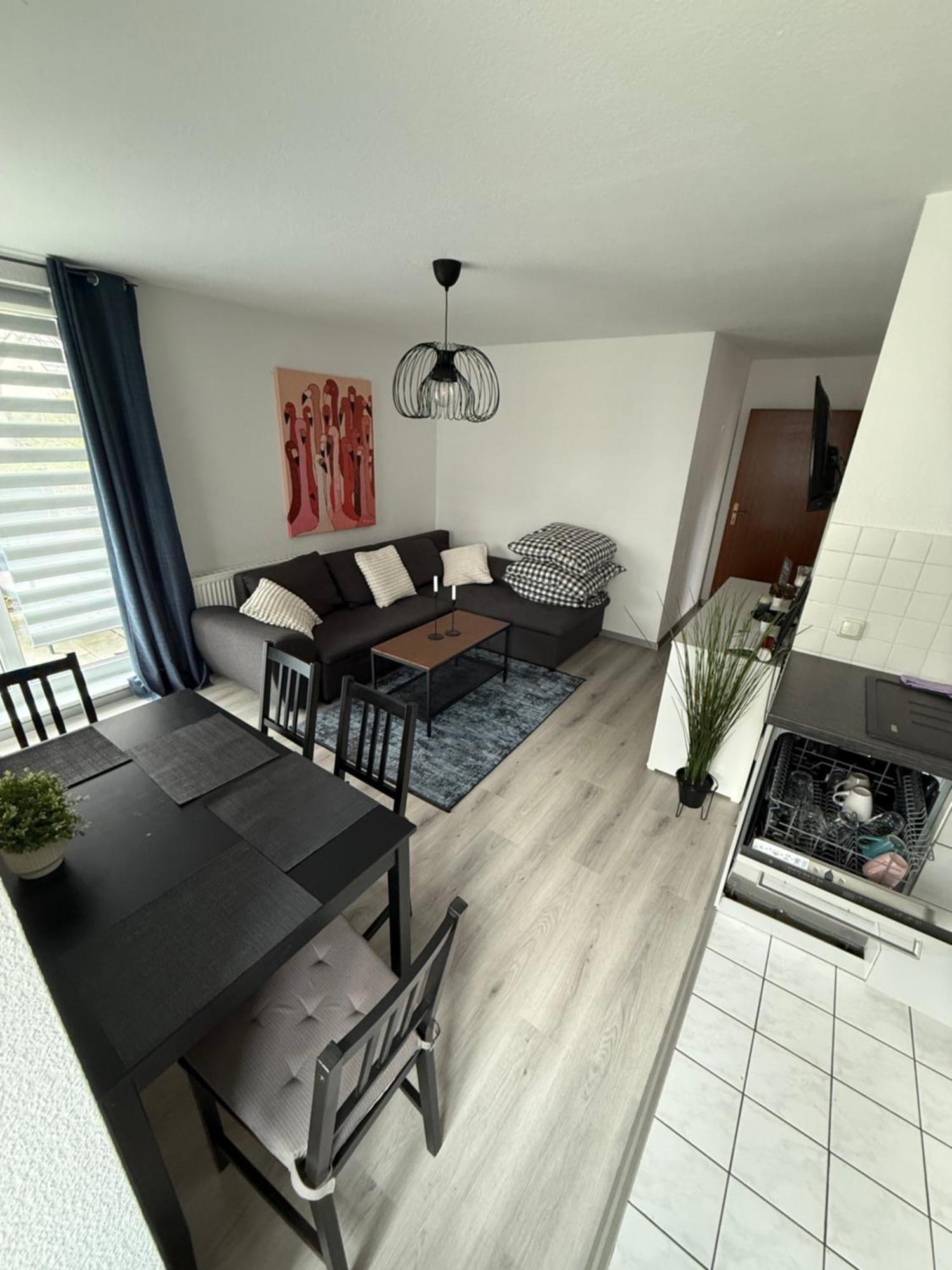Dreamhopp28 - Idyllische Lage und Wohnung mit EBK, Terrasse etc Magdeburg Exterior foto