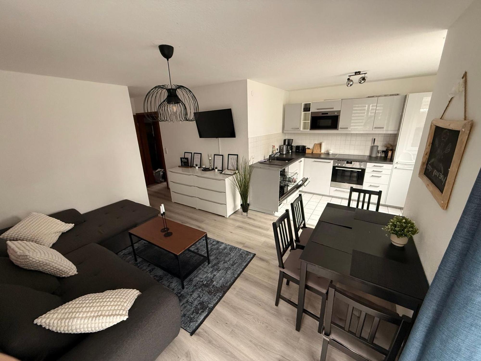 Dreamhopp28 - Idyllische Lage und Wohnung mit EBK, Terrasse etc Magdeburg Exterior foto